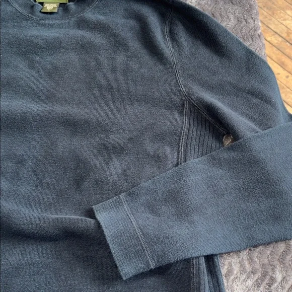 Eddie Bauer Men's Crewneck Sweater in black with Red Trim large tall, green tag - Picture 3 of 11